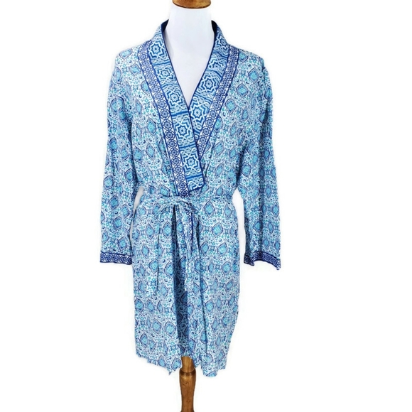 Oscar de la Renta Other - Oscar de la Renta Gauzy Cotton Blue and White Wrap Floral Asia Robe Size Large.